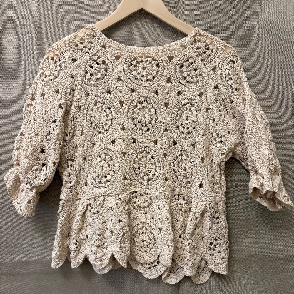 Solitaire Crocheted Top in cream, size small